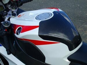 クレバーウルフ　CBR1000RR ’08～11年　タンクプロテクター