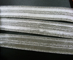 ◆銀線（銀糸）縞織　12～13ミリ　1メーター分◆新品
