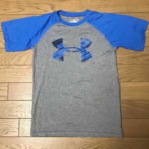 UNDER ARMOUR KID’S SHORT SLEEVE T-SHIRTS size-YSM(着丈53身幅39) 中古(美品) 送料無料 NCNR