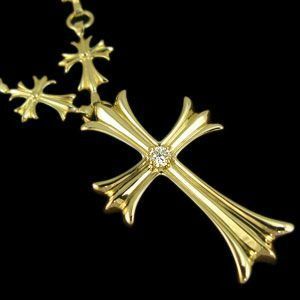 K18 yellow gold 18 gold diamond Cross pendant necklace 