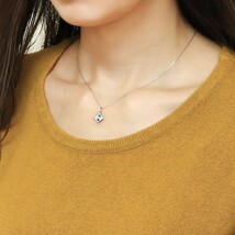 ネックレス レディース 18金 18k エメラルド スクエア 四角 ペンダント シンプル_画像3