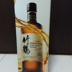 ニッカウイスキー 竹鶴 ピュアモルト カートン付き 700ml