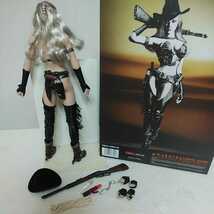 中古1/6sizeキットバッシュのカスタム品◆ファイセンTBleague製◆ヘッド付◆cowgirlカウガールシームレス素体のアクションフィギュアセット_画像6