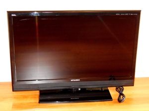 ★送料無料★32型液晶テレビ 三菱 REAL LCD-32LB3 2013年製 表示不良品　部品取り用