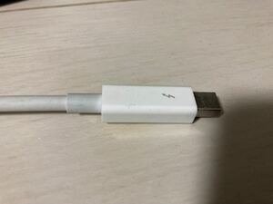 Apple Thunderbolt to FireWireアダプタ A1463