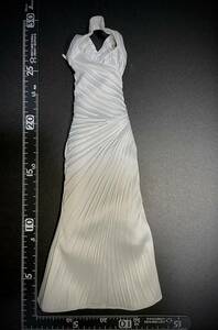 【値上げ予定】SUPERDUCK製 模型 1/6 スケール 女性 フィギュア用 装備 部品 Tbleague素体用 衣装 服 ドレス ホワイト 白 (未使用