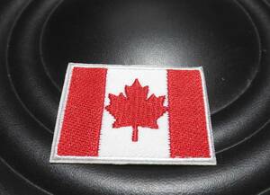 圧着◆赤白◆新品　カナダ国旗　楓　CANADA　刺繍ワッペン（パッチ）◆スポーツ◎アイスホッケー　野球◆◇サバゲー・コスプレ・ミリタリー