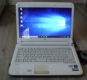 NEC　LaVie /ノートパソコン　Windows10　PC LE150/C2