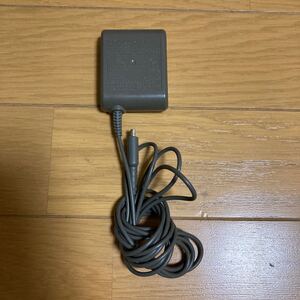 充電器 DSライト 純正品 任天堂 ACアダプター Nintendo DS Lite ACアダプタ ニンテンドーDS Lite