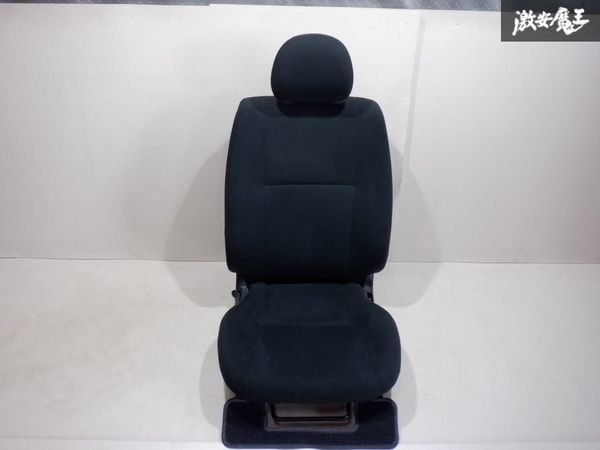 はございま 新品未使用 トヨタ 200系ハイエース6型 純正シート 運転席