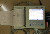 フクダ電子 心電計 心電波形発生器 動作確認済み 12誘導 印刷可 測定ケーブル アクセサリ一式 動物 病院 医療 臨床 技師 生理検査 点検_画像5