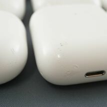X3601 Apple AirPods エアーポッズ 充電ケースのみ USED品 ワイヤレスイヤホン 第一世代 第二世代 pro プロ 正規品 セット 1円〜 KR_画像6