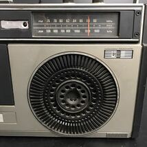 [DM042] HITACHI 日立 FM/AM ラジオカセットレコーダー TRK-5200 ラジカセ オーディオ 動作未確認_画像4