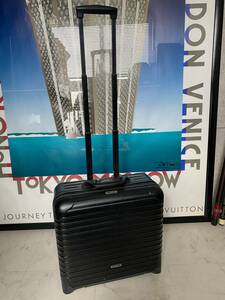 【即決/即納】！機内持ち込み！ RIMOWA リモワ SALSA 2輪 スーツケース ビジネストローリー ビジトロ 851.40 23L 本物 正規品
