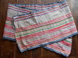 手織麻布反物NO.28　 L32 xW360 cm 　HEMPぬの　ラオスモン族hmong　藍染め　ロウケツ染め　batik