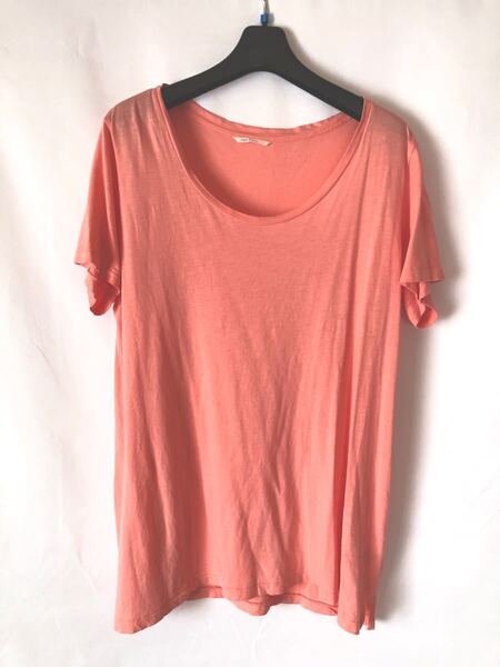 UNIQLOユニクロライトコットン半袖カットソーTシャツ薄地Lサーモンピンク系♪