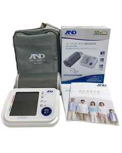 動作OK【美品】 A&D 上腕式血圧計 自動電子血圧計 UA-1030TMR 22く236
