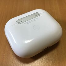 1）Apple純正 AirPods 第3世代用 ワイヤレス充電ケースのみ イヤホン本体なし A2566_画像8