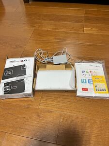 Newニンテンドー3DS LL パールホワイト 中古 欠品なし ACアダプタ付き