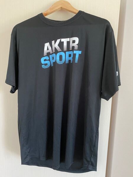 AKTR Tシャツ