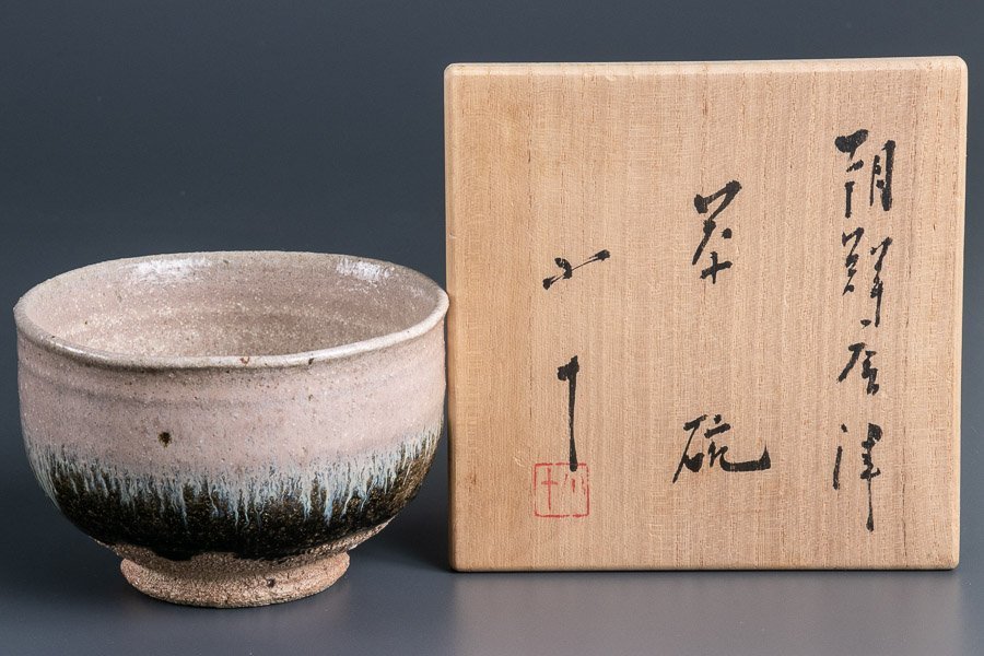 ヤフオク! -「西岡小十」(茶道具) (唐津)の落札相場・落札価格 楽天モバイル 唐津焼!。人気作家!上位作!【西岡小十】彫唐津筒茶碗(共箱)。( 陶芸