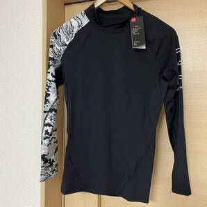 新品 UNDER ARMOUR コンプレッション 長袖シャツ Lサイズ 1358834 001 トレーニング アンダーアーマー ヒートギア 長袖 送料無料 送料込