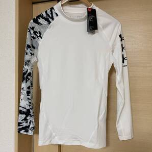 新品 UNDER ARMOUR コンプレッション 長袖シャツ Lサイズ 1358834 100 トレーニング アンダーアーマー ヒートギア 長袖 送料無料 送料込