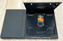 〈本体準美品・箱付属・動作確認済み〉PS2 PlayStation2 本体 薄型 SCPH-75000 チャコールブラック コントローラー（サテンシルバー）_画像3