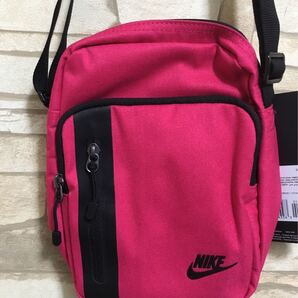 NIKE ナイキ ショルダーバッグ ボディバック ピンク 新品未使用品タグ付き