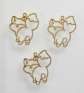 ☆即決☆振り向き動物・猫かな？　4＊4.5cm　5個で300円　　