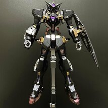 MG　1/100　ガンダムアストレアTYPE-F（全塗装完成品）（プレミアムバンダイ限定）_画像9