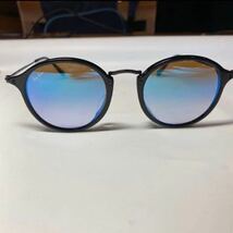 【新品未使用】 Ray-Ban レイバン　サングラス　RB2447-F 901/40 49□21 145 3N ブラック　丸型ミラーレンズ　rb081204_画像2