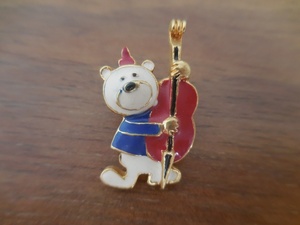 フランス☆古いピンズ 【くま】ピンバッジ PINS ピンバッチ クマ 熊　楽器