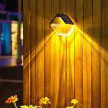 お得 ソーラー ガーデン ランプ 充電式 屋外 防水 ハンギング 照明 RGB スマートセンサー ウォールライト フェンス 装飾 2p_画像2