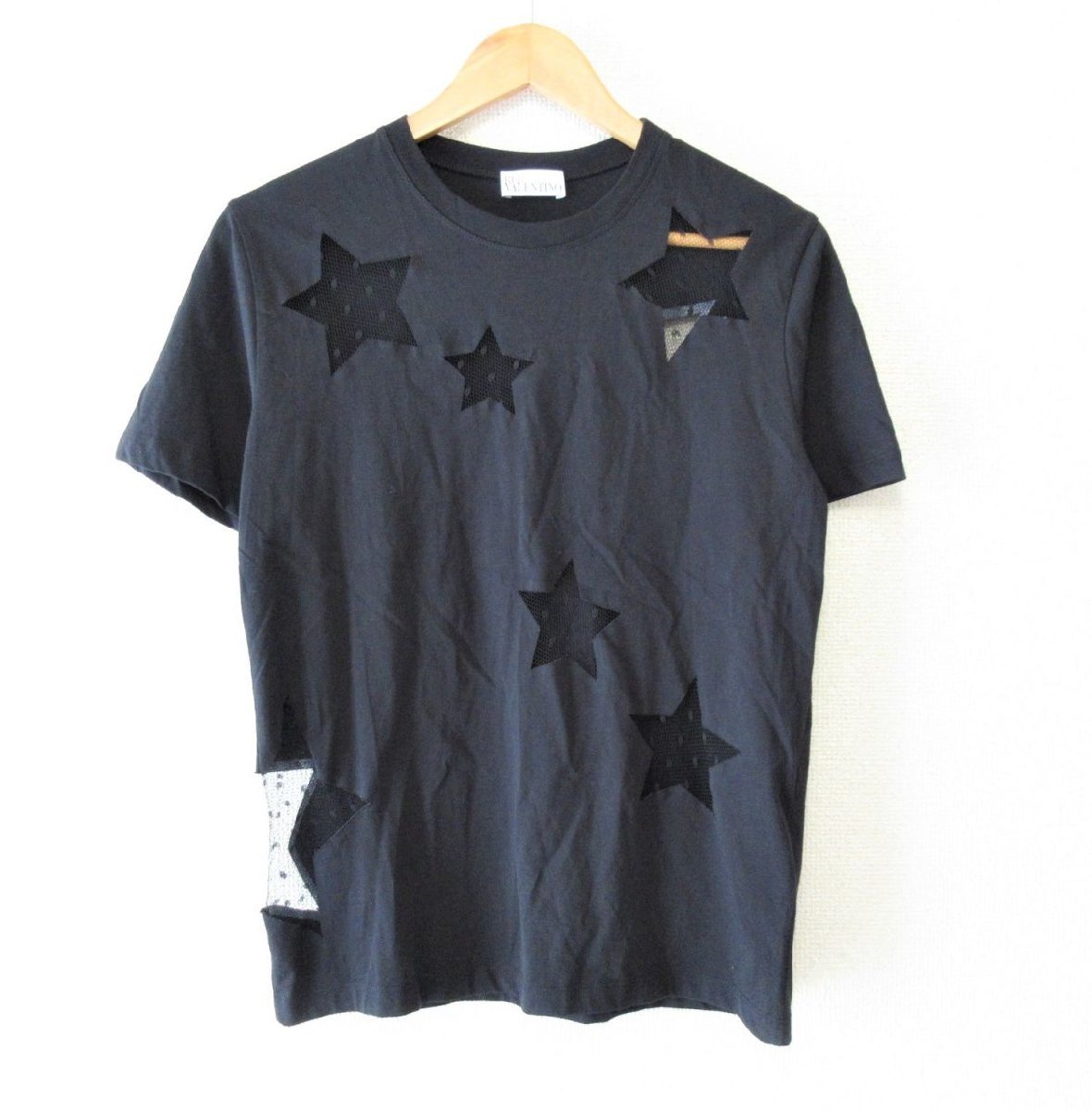 Valentino Tシャツの値段と価格推移は?|388件の売買情報を集計した ...