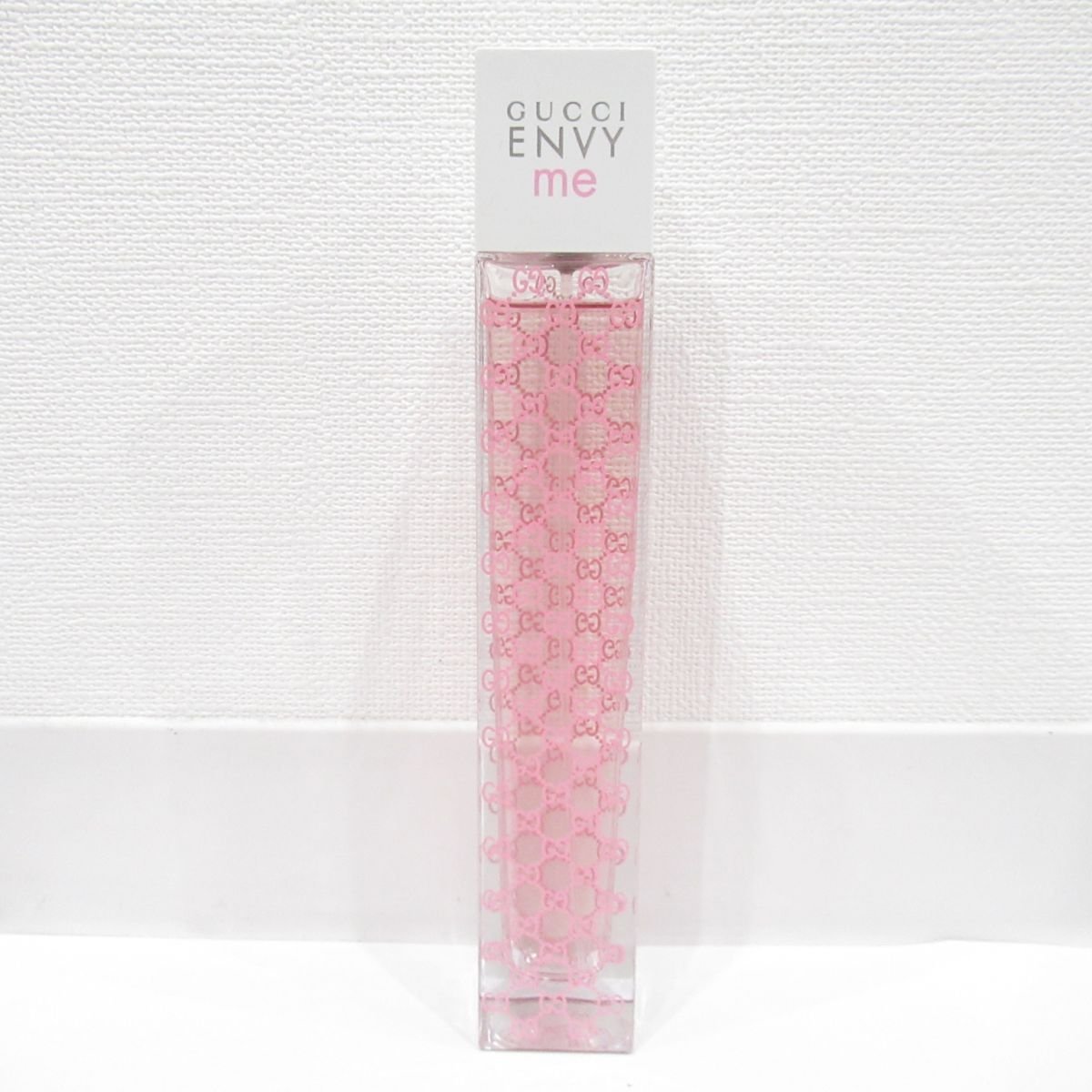 ヤフオク! -「gucci envy 廃盤」の落札相場・落札価格 【2022 特大サイズ!! 廃盤! レア!! ENVY GUCCI 100ml エンヴィ 香水(女性用)