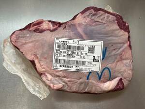《訳あり》十勝産牛ランイチ　３１２０ｇ　冷蔵　十勝牛肉　ランイチ　塊肉　業務用　同日落札で同梱可能　１円