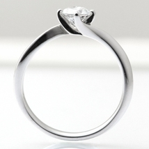 婚約指輪 安い ダイヤモンド リング 0.5カラット プラチナ 鑑定書付 0.506ct Dカラー VVS2クラス 3EXカット H&C CGL_画像2