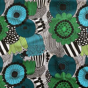 花柄シーチング生地 綿100%
