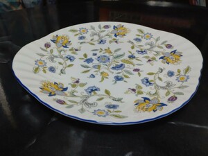 ロイヤルドルトン　皿　ROYAL　DOULTON