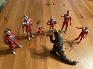 ウルトラマン ウルトラマン怪獣 ソフビ バンダイ ウルトラマン6＋怪獣1のセット　ヒーロー　円谷プロ　　　　おもちゃ　コレクション