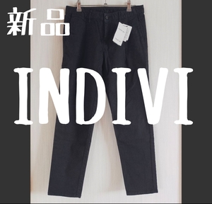 新品　INDIVI　インディヴィ　黒パンツ