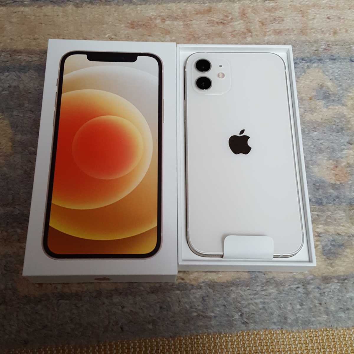 未開封 新品未使用 iPhone12 本体 利用制限○ 64ギガ 黒 ブラック 一括