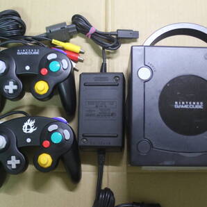 ゲームキューブ本体セット DOL-001 ブラック 電源コード/AVケーブル/コントローラー大乱闘スマッシュブラザーズ付属 任天堂純正/動作品