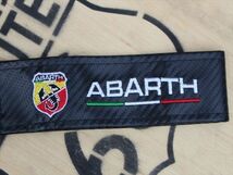 【新品】アバルト ABARTH カーボン調 布製牽引フック 牽引バンド 124スパイダー 595 TURISMO COMPETIZIONE 695 F595 595C_画像2