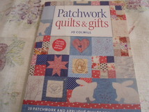 洋書Patchwork Quilts & Gifts　パッチワーク　アップリケ　ギフト　とっても可愛い20プロジェクト　実物大型紙付き　ラビットぬいぐるみ_画像1