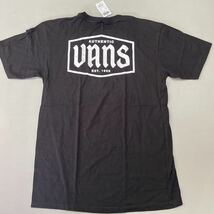 バンズ VANS 半袖 Tシャツ ブラック 黒 アウトドア バイク　スケードボード キャンプ サーフィン 未使用 メンズ Mサイズ ヴァンズ ロゴ_画像1