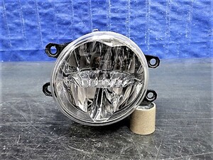 S640　クラウン　210　前期　左フォグ　LED　30-413　ロイヤル アスリート ハイブリッド　GRS210 GRS211 GRS214 AWS210　美品