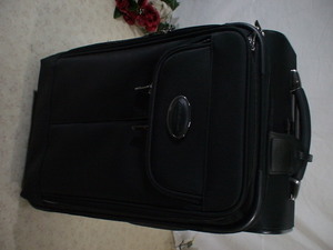 A151.Blolie Bover 黒 スーツケース　キャリケース　旅行用　ビジネストラベルバック