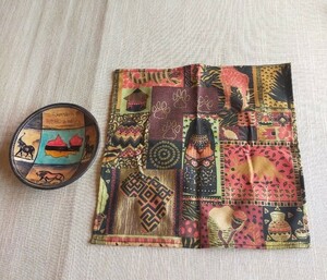 アフリカザンビア製　ハンドメイド　ソープストーン飾り皿と敷物のセット